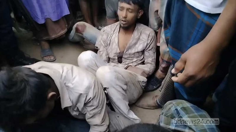 মাদারীপুরের এক্সপ্রেসওয়েতে ‘ডাকাত সন্দেহে’ ৪ জনকে পিটুনি