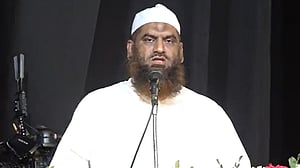 হাসিনা ফেরাউন-নমরুদের মত আচরণ করেছিল: ঢাবিতে মামুনুল হক