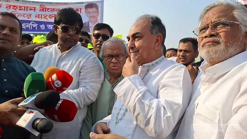 'দ্বিতীয় স্বাধীনতা' বলে স্বাধীনতা দিবসকে খাটো করতে চায়: মির্জা আব্বাস