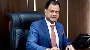 দুদকের জিজ্ঞাসাবাদে হাজির হননি ইউনিয়ন ব্যাংকের মোকাম্মেল