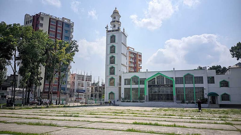 ময়মনসিংহে ঈদের প্রধান জামাত আঞ্জুমান ঈদগাহ মাঠে