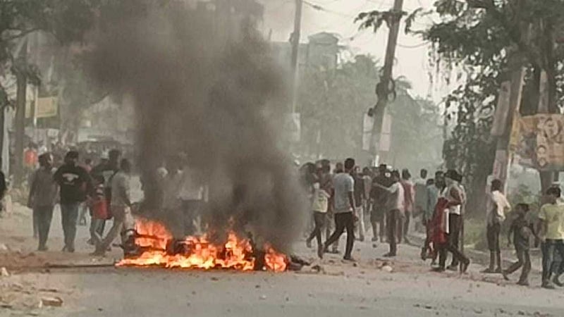 নারায়ণগঞ্জে ঝুট ব্যবসা ‘নিয়ন্ত্রণে’ বিএনপি ও ছাত্রদল নেতার অনুসারীদের সংঘর্ষ