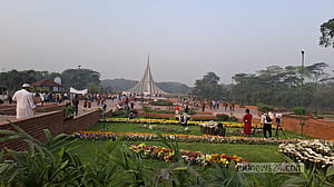 স্বাধীনতা দিবসে স্মৃতিসৌধে রাষ্ট্রপতি-প্রধান উপদেষ্টার শ্রদ্ধা