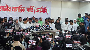 হাসনাত ও আসিফের বক্তব্যে রাজনীতিতে উত্তাপ