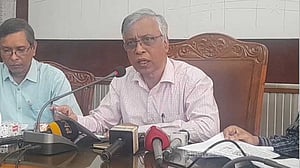 পাঠ্যবইয়ের কাগজ কেনায় রাখাল রাহার সম্পর্ক নেই: এনসিটিবি চেয়ারম্যান