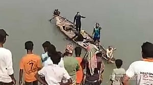 নেত্রকোণায় হাওরের নদী থেকে তিন মাছ শিকারির লাশ উদ্ধার
