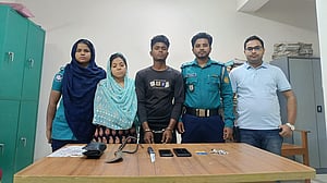 ‘নির্যাতনের’ ক্ষোভ থেকে উপাধ্যক্ষকে হত্যা করে সেই দম্পতি: পুলিশ