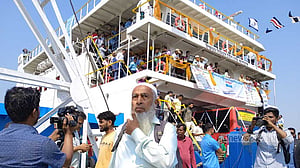 সন্দ্বীপ: ফেরিতে ‘আশা’, সমস্যাও কম নয়