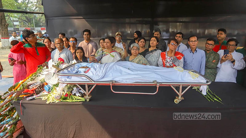 শহীদ মিনার থেকে হাসপাতালের হিমঘরে সন‌্জীদা খাতুন