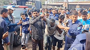 শরীয়তপুরে ডাকাতি: আরও একজনকে পিটুনি দিয়ে পুলিশে দিল জনতা