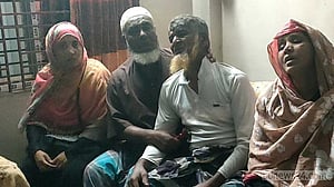 শরীয়তপুরে তারাবি পড়ে ঘরে ফিরে দেখেন স্ত্রীর গলা কাটা লাশ