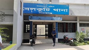 সিরাজগঞ্জে ‘স্পিরিট’ পানে দুজনের মৃত্যু