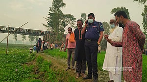 সিরাজগঞ্জে নিখোঁজের চার দিন পর ডোবায় মিলল ২ শ্রমিকের লাশ