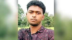 সিরাজগঞ্জে বিএনপির সংঘর্ষে আহত ছাত্রদল নেতার মৃত্যু, প্রতিবাদে বিক্ষোভ