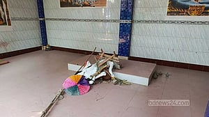 সিরাজগঞ্জে রাতের আঁধারে মন্দিরের প্রতিমা ভাঙচুর