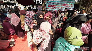 প্রাথমিক শিক্ষক: ৬৫৩১ প্রার্থীর নিয়োগ বাতিলের রায় স্থগিত