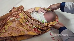 ঠাকুরগাঁওয়ে ভুট্টা ক্ষেত থেকে নবজাতক উদ্ধার