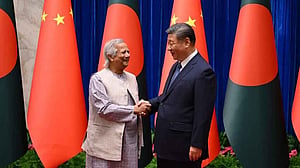 ঢাকা ও বেইজিংয়ের সম্পর্ক ‘নতুন পর্যায়ে’ প্রবেশ করবে: ইউনূস