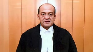 দিল্লি হাই কোর্টের বিচারপতির বাড়িতে আগুন, নেভাতে গিয়ে উদ্ধার বিপুল অর্থ