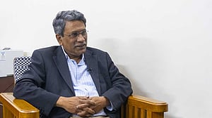 অভিযোগকারী ওই নারীকে চেনেন না আলী রীয়াজ: প্রধান উপদেষ্টার দপ্তর