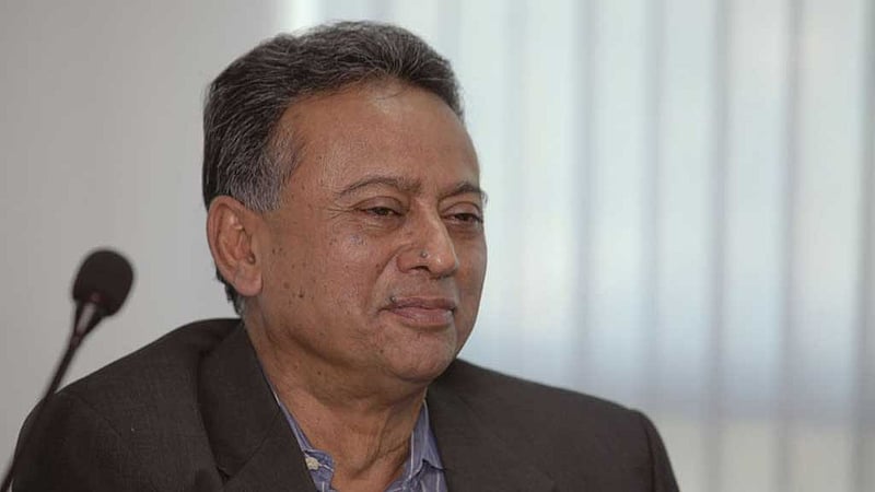 বিদেশে নয়, সমস্যার সমাধান দেশের ভেতরেই করতে হবে: আমীর খসরু