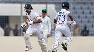 অমিতের ফিফটির পর সোহানের ঝড় থামিয়ে কিউইদের ভালো শুরু