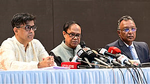 নগদের অনিয়ম মুছে ফেলা হতে পারে, আশঙ্কা গভর্নরের