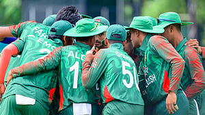 আজিজুলের আক্ষেপের পর বৃষ্টির হানা, সিরিজ যুবাদের