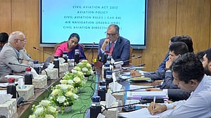 এয়ারলাইন্সগুলোর সকল চার্জ পুনর্নির্ধারণ শিগগিরই, আশ্বাস উপদেষ্টার