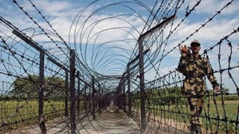 পাটগ্রামের সীমান্তে ‘চোরাকারবারিদের ছত্রভঙ্গ করতে’ বিজিবির ফাঁকা গুলি
