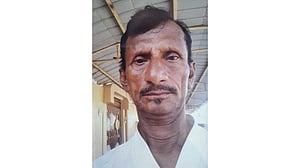 ঈদ করতে প্রবাস থেকে এলেন বাড়ি, বিদ্যুৎস্পৃষ্টে গেল প্রাণ