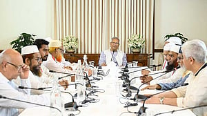 আপনি ‘পরাজিত’ হলে আমরাও ‘পরাজিত’ হব: প্রধান উপদেষ্টাকে রেজাউল করিম
