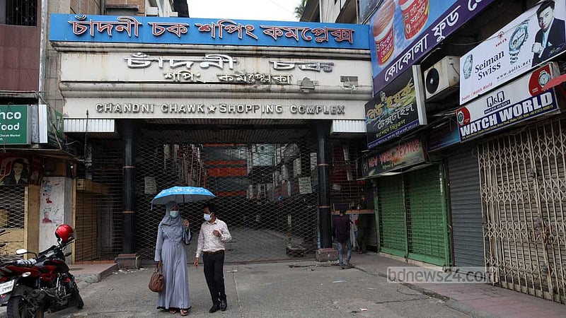 ‘চোর’ বলে ঢাবির ২ শিক্ষার্থীকে পিটুনি, গ্রেপ্তার ৩