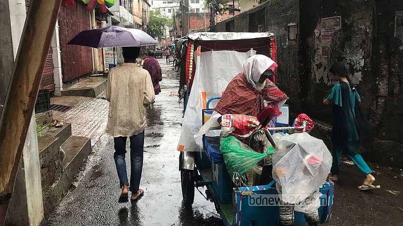 অতি ভারি বৃষ্টিতেও ডোবেনি চট্টগ্রাম নগরী