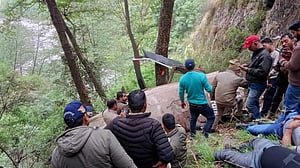 ভারতের উত্তরাখণ্ডে হেলিকপ্টার বিধ্বস্ত হয়ে নিহত ৬