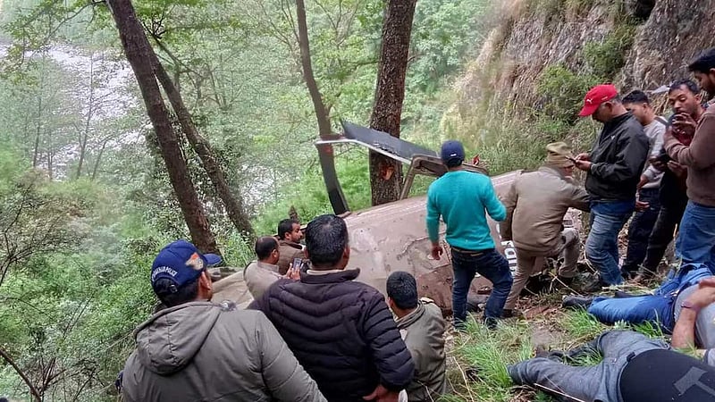 ভারতের উত্তরাখণ্ডে হেলিকপ্টার বিধ্বস্ত হয়ে নিহত ৬