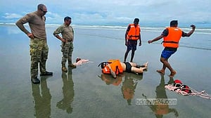 কক্সবাজারে ফায়ার সার্ভিসের কর্মীদের প্রশিক্ষণ দিল মার্কিন সেনা-বিমান বাহিনী