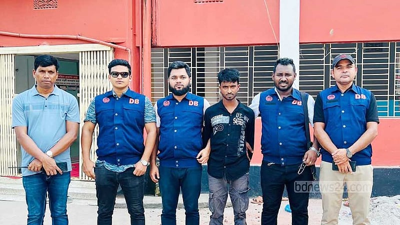পুলিশ হেফাজত থেকে পালানো আসামি ধরা