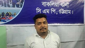 চট্টগ্রামে জোড়া খুনের ঘটনায় আরেকজন গ্রেপ্তার, অস্ত্র-গুলি উদ্ধার