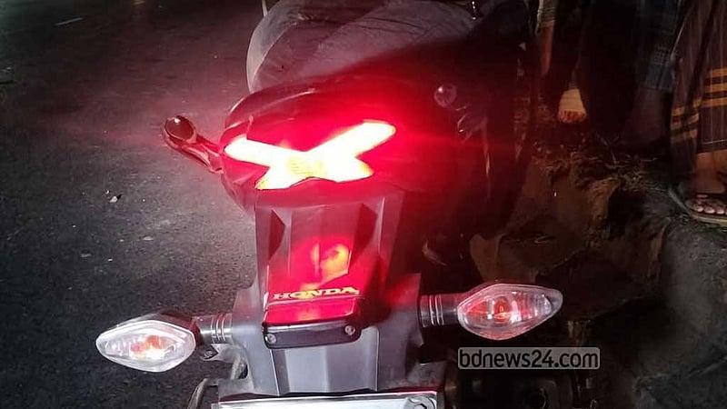 কুমিল্লায় বাস চাপায় মোটরসাইকেলের ২ আরোহী নিহত