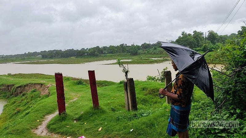 মেঘ ঘন হলেই মনে শঙ্কা জাগে গোমতী পাড়ের মানুষের