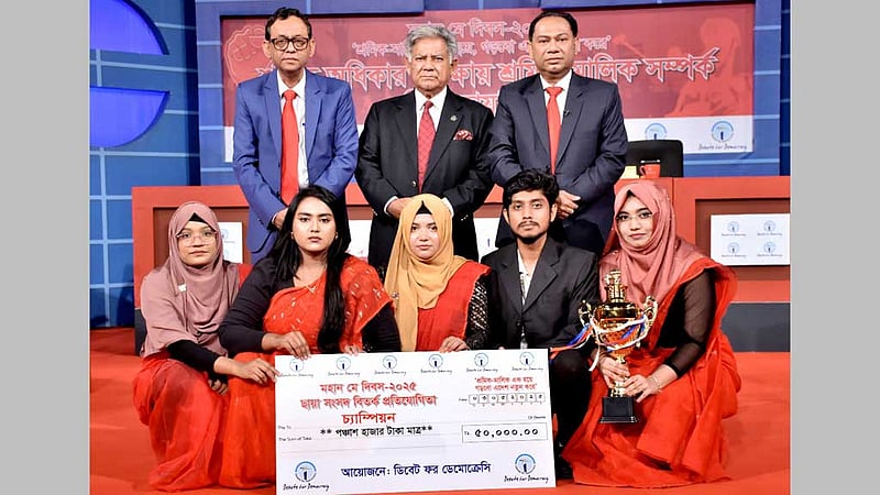 ‘পলাতকদের’ কারখানা কিনলে ‘সহযোগিতা’ করবে সরকার: সাখাওয়াত