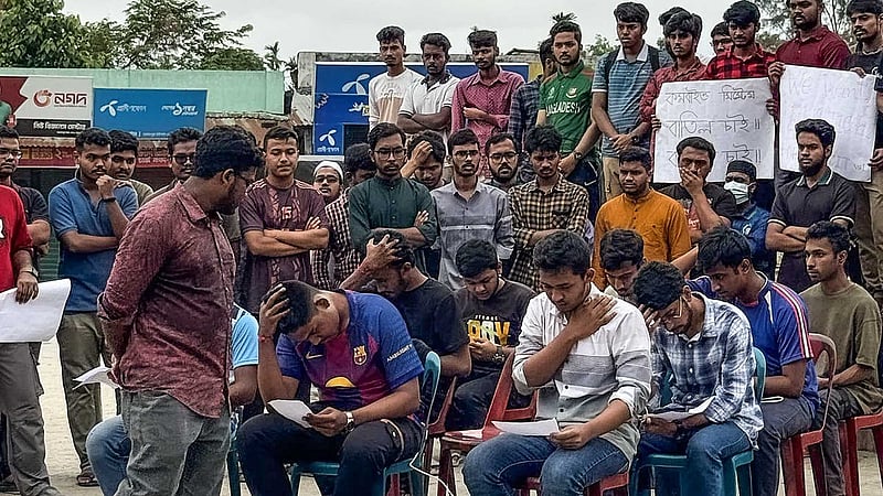 শিক্ষা যেন আত্মহননের কারণ না হয়