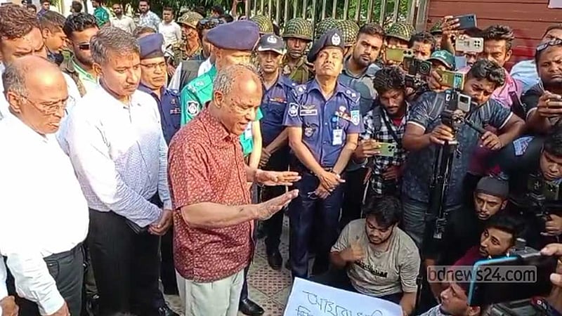 আবদুল হামিদের দেশত্যাগে জড়িতদের ধরা হবে, না হলে আমিই চলে যাব: স্বরাষ্ট্র উপদেষ্টা