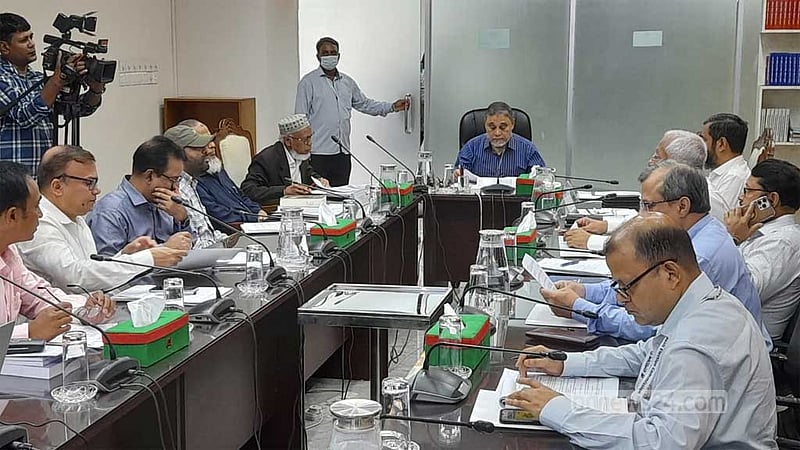 নির্বাচন: খসড়া আচরণবিধি ও ভোটকেন্দ্র স্থাপন নীতিমালায় ইসির অনুমোদন