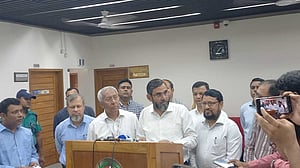 রাজনৈতিক বিষয়ে মন্তব্য নয়, আমরা ‘নিরপেক্ষভাবে’ কাজ করছি: ইসি সানাউল্লাহ