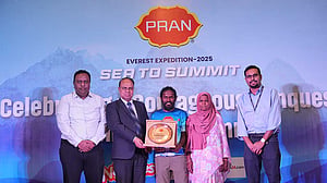 এভারেস্টজয়ী শাকিলকে প্রাণের সংবর্ধনা
