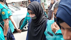 প্রাইমএশিয়ার পারভেজ হত্যা: জিজ্ঞাসাবাদ শেষে কারাগারে স্কলার্স ছাত্রী টিনা