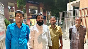 গাইবান্ধার সেই পল্লি চিকিৎসক পরিবারে ফিরেছেন