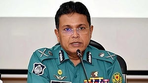 চাঁনখারপুলে ৬ হত্যা: পলাতকদের হাজির হতে বিজ্ঞপ্তি প্রকাশের নির্দেশ